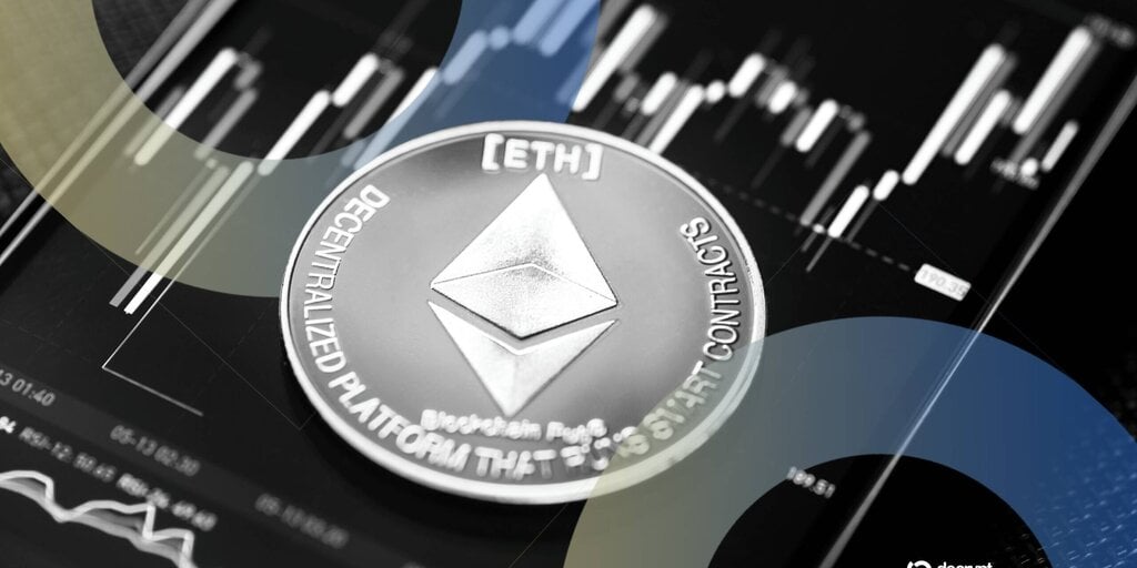 Tom Lee's BitMine Buys $1.1 Billion in Ethereum and Sells Stock, Shares Fall 10%