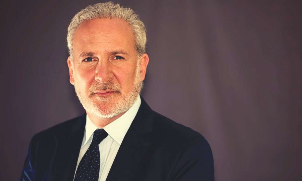 Peter Schiff Predicts Bitcoin Crash as Gold Hits Record High